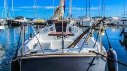 Trapper 28 Sailboat