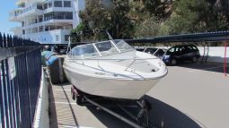 Maxum 2300