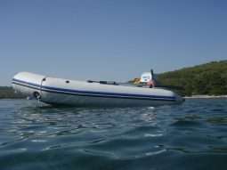 Zodiac Zoom 310S rib